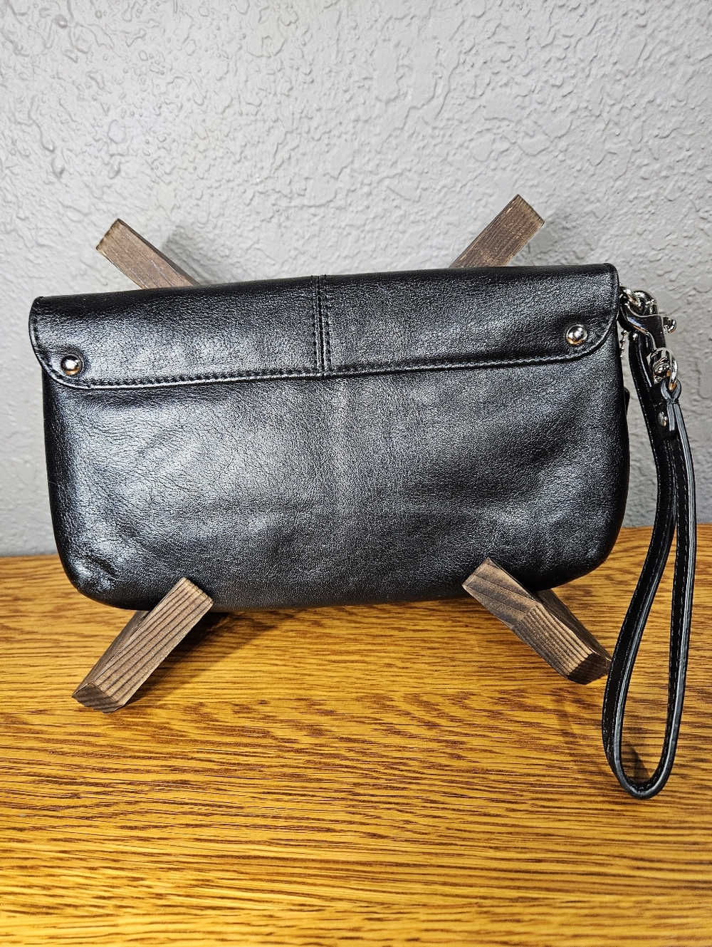 Coach Ashley Leather Wristlet Clurch - Picture 5 of 9